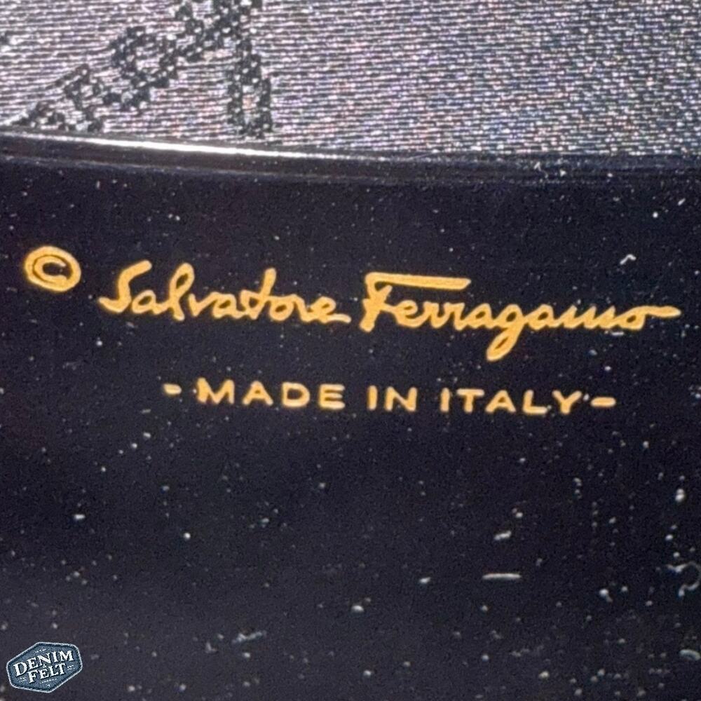 Salvatore Ferragamo Vintage Snap Frame Coin Wallet – Black & White Grid Pattern - Picture 10 of 12